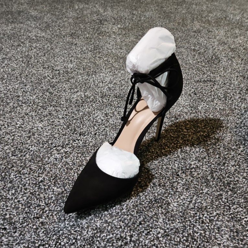Black heels